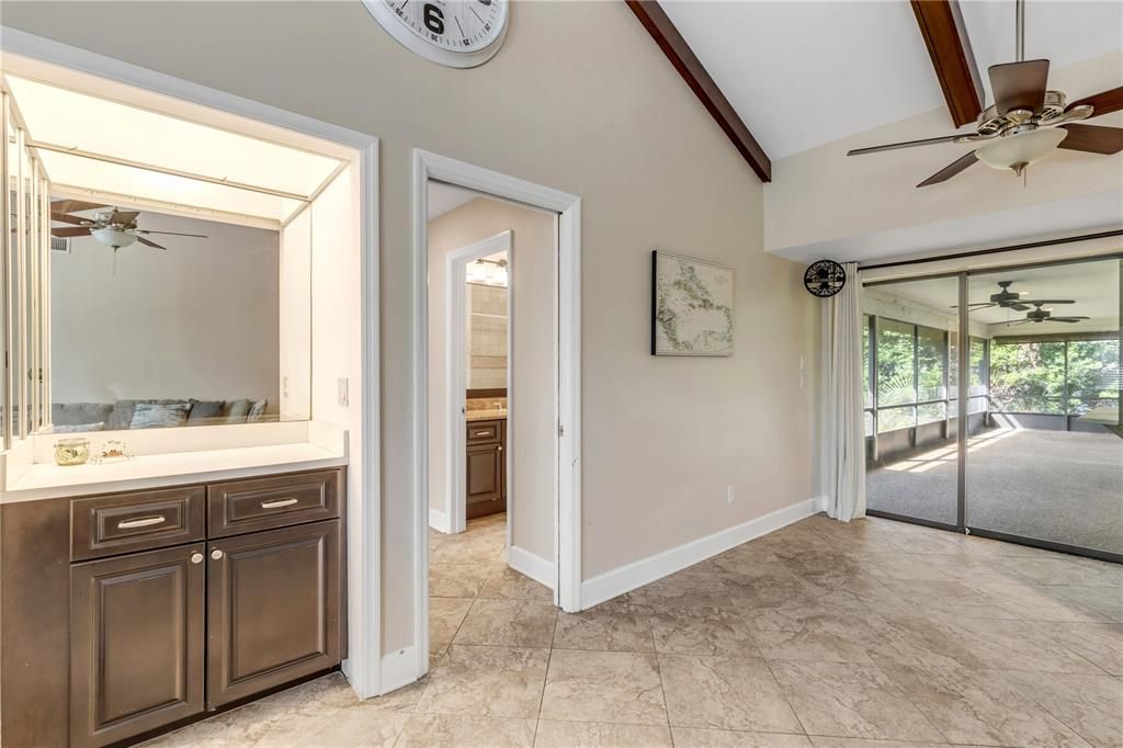 For Sale: $599,000 (3 beds, 2 baths, 2032 Square Feet)