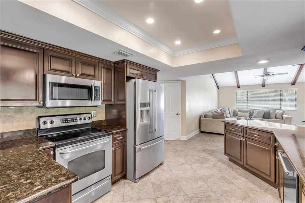 For Sale: $599,000 (3 beds, 2 baths, 2032 Square Feet)