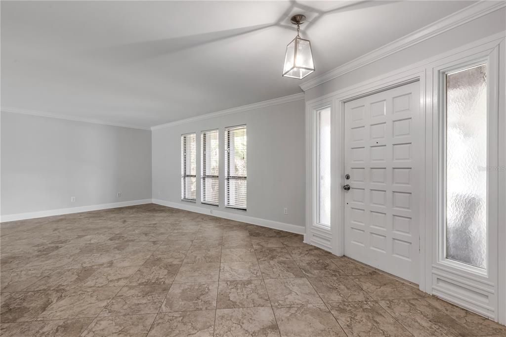 For Sale: $599,000 (3 beds, 2 baths, 2032 Square Feet)