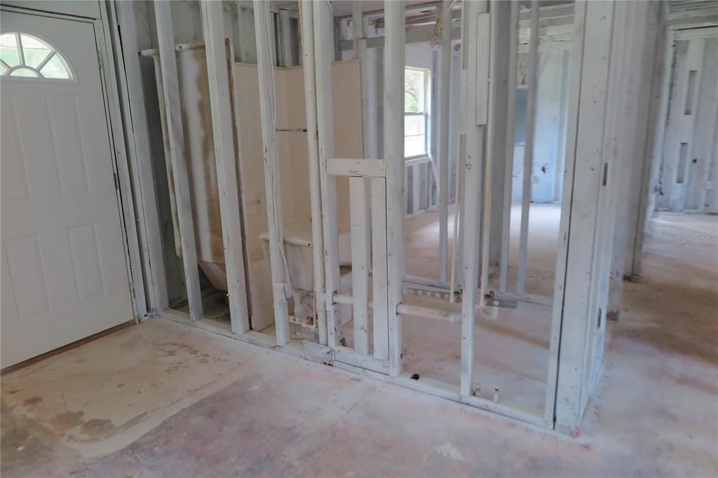For Sale: $145,000 (3 beds, 2 baths, 1266 Square Feet)