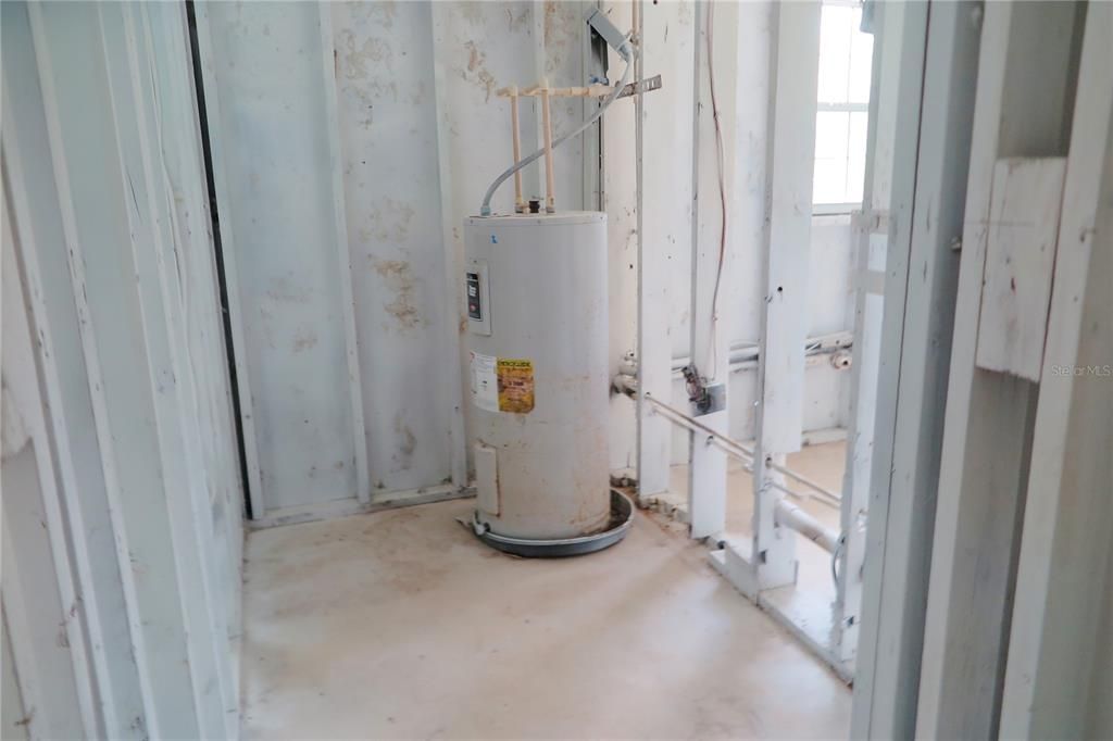 For Sale: $145,000 (3 beds, 2 baths, 1266 Square Feet)