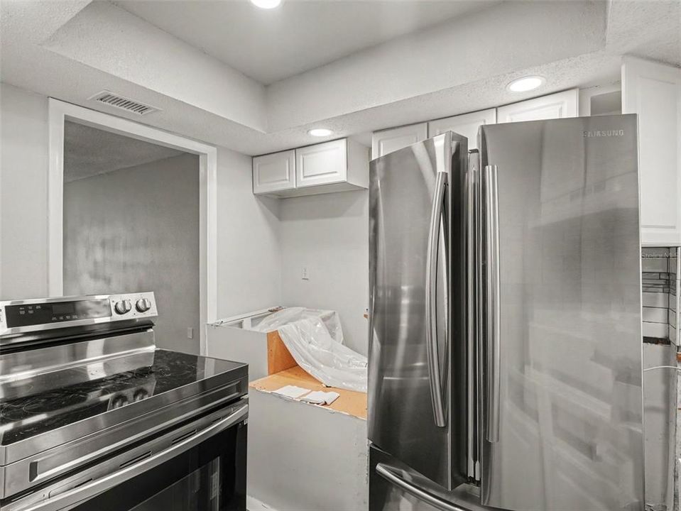 For Sale: $60,000 (2 beds, 1 baths, 960 Square Feet)