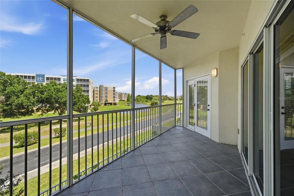 En Venta: $449,900 (3 camas, 2 baños, 1800 Pies cuadrados)
