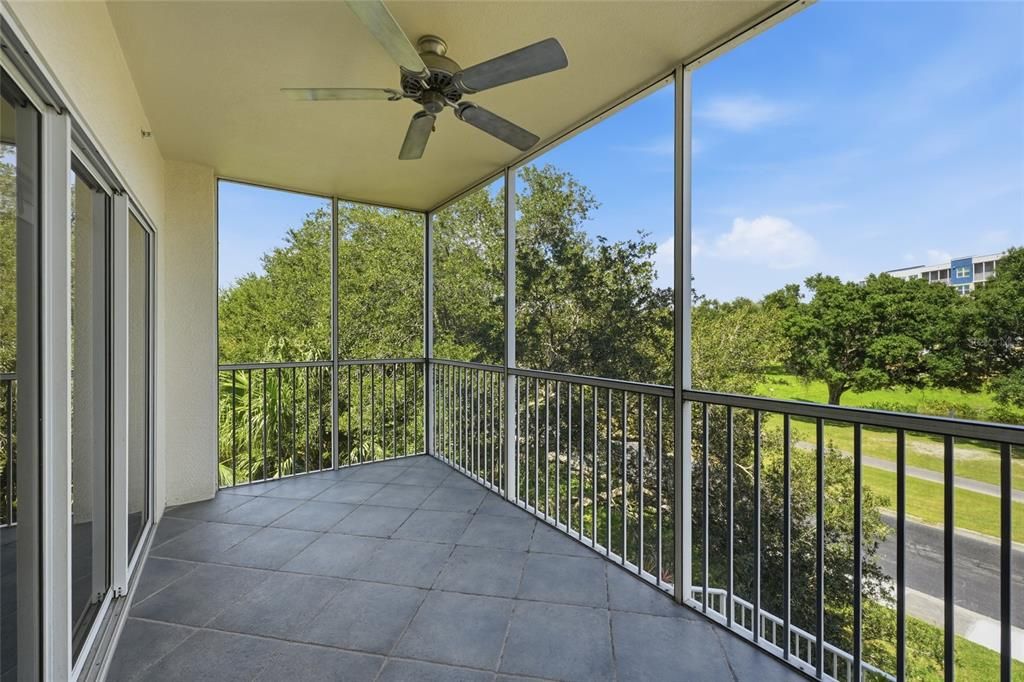 En Venta: $449,900 (3 camas, 2 baños, 1800 Pies cuadrados)