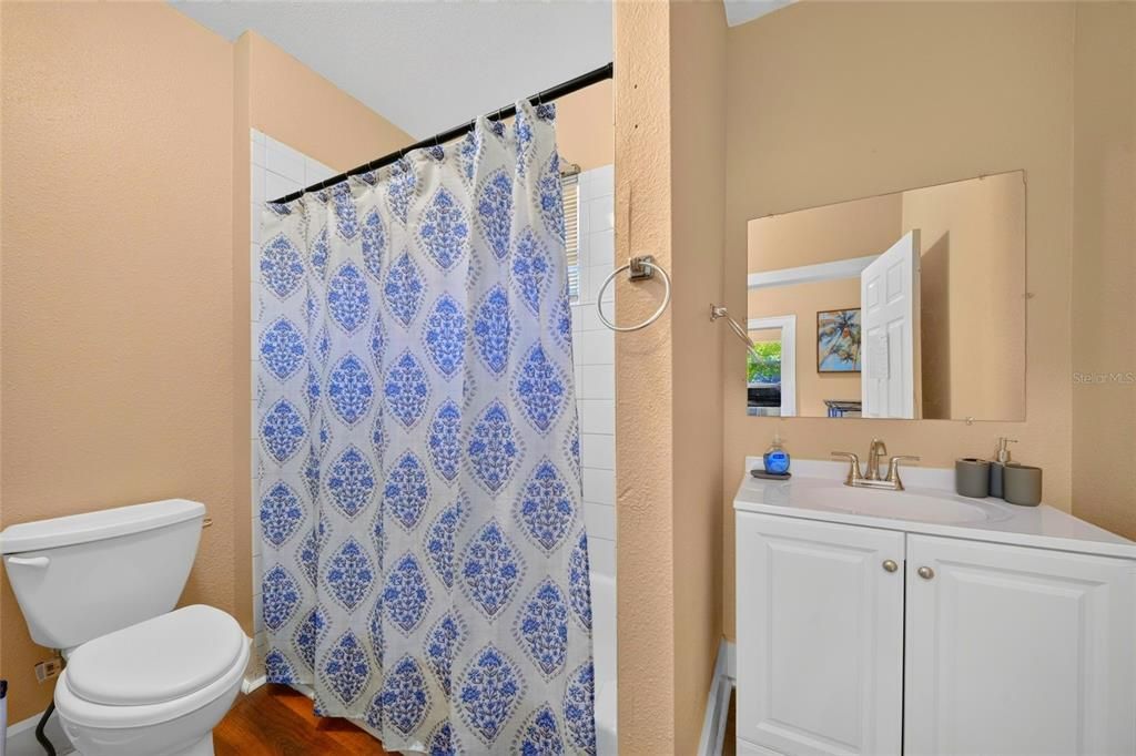 En Venta: $410,000 (4 camas, 0 baños, 1848 Pies cuadrados)