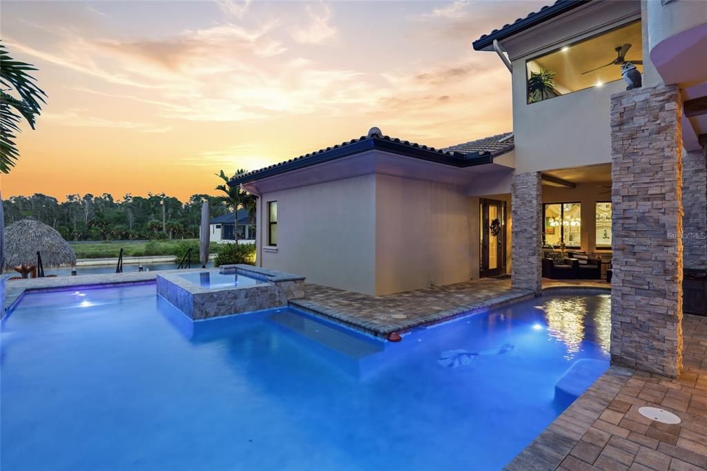 For Sale: $1,997,000 (5 beds, 5 baths, 4635 Square Feet)