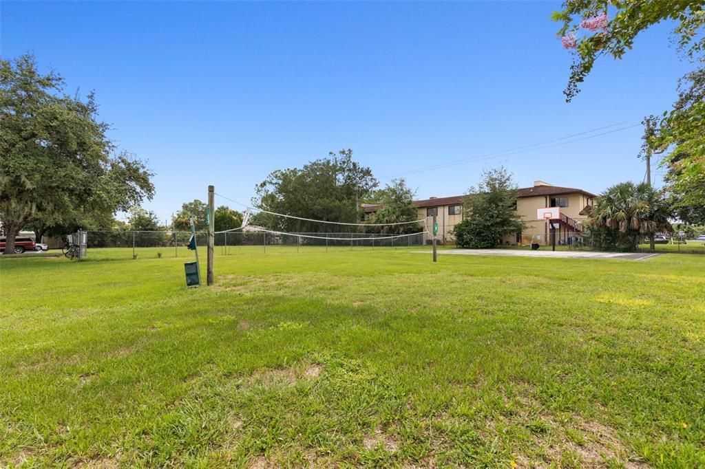 На продажу: $155,000 (2 спален, 2 ванн, 951 Квадратных фут)