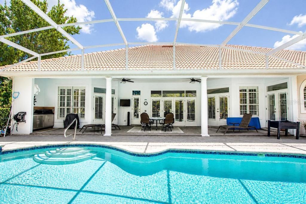 En Venta: $899,000 (4 camas, 3 baños, 2775 Pies cuadrados)
