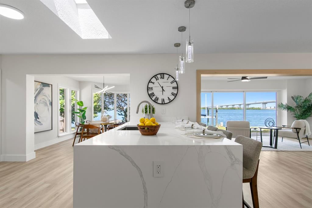 En Venta: $1,820,000 (3 camas, 3 baños, 2235 Pies cuadrados)