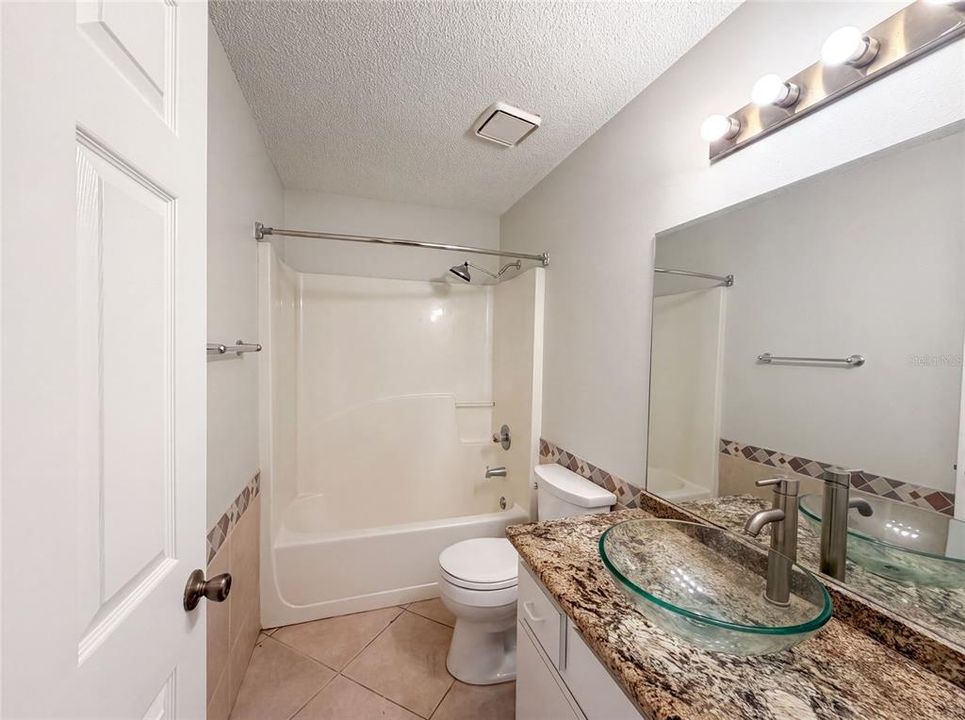 For Sale: $318,000 (3 beds, 2 baths, 1290 Square Feet)
