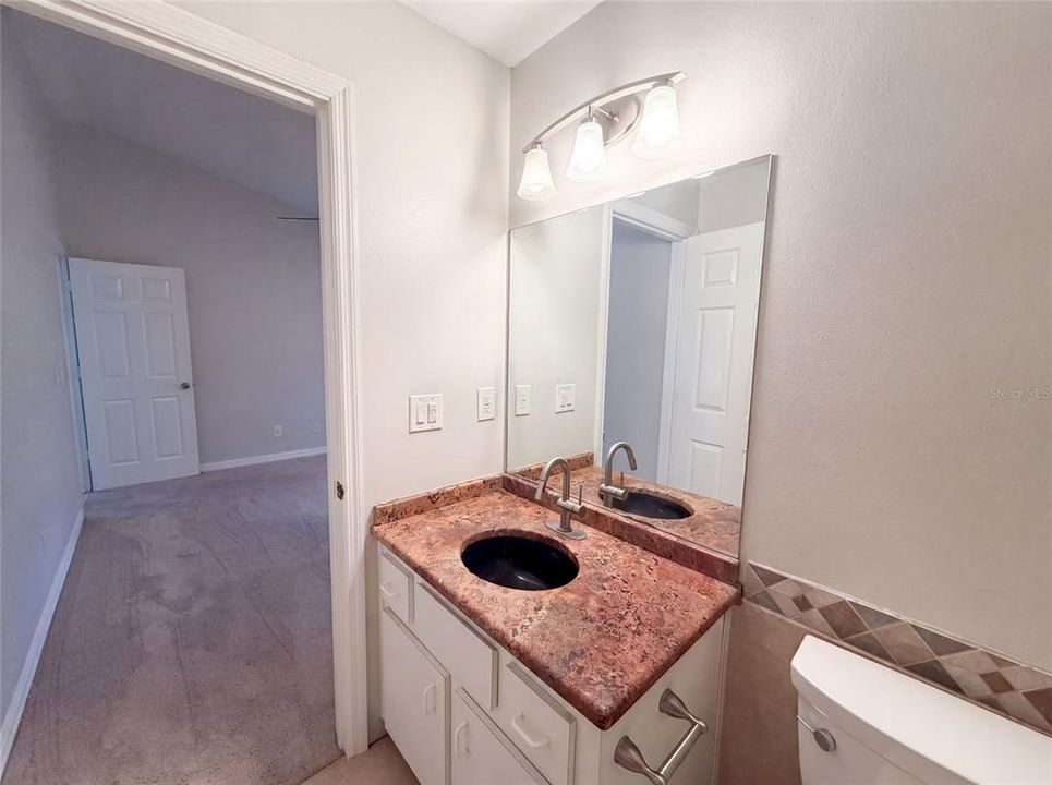 For Sale: $318,000 (3 beds, 2 baths, 1290 Square Feet)