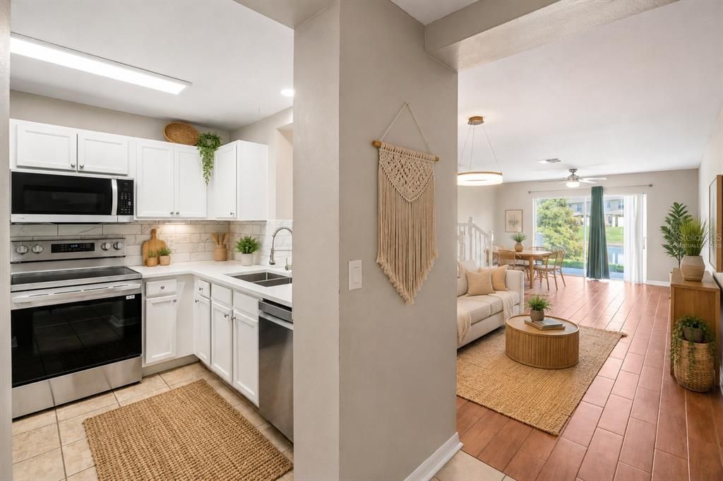 For Sale: $225,000 (2 beds, 2 baths, 1080 Square Feet)