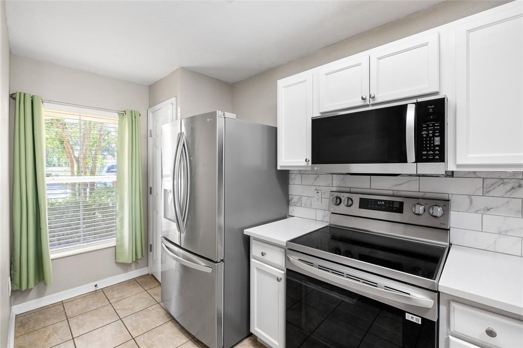 For Sale: $225,000 (2 beds, 2 baths, 1080 Square Feet)
