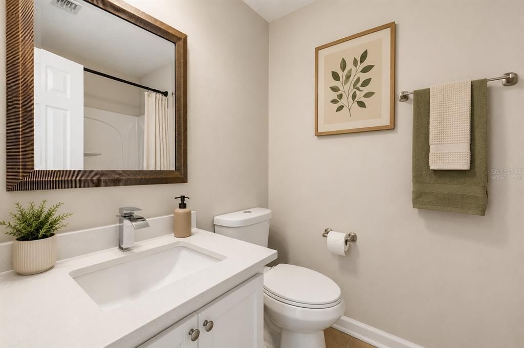 For Sale: $225,000 (2 beds, 2 baths, 1080 Square Feet)