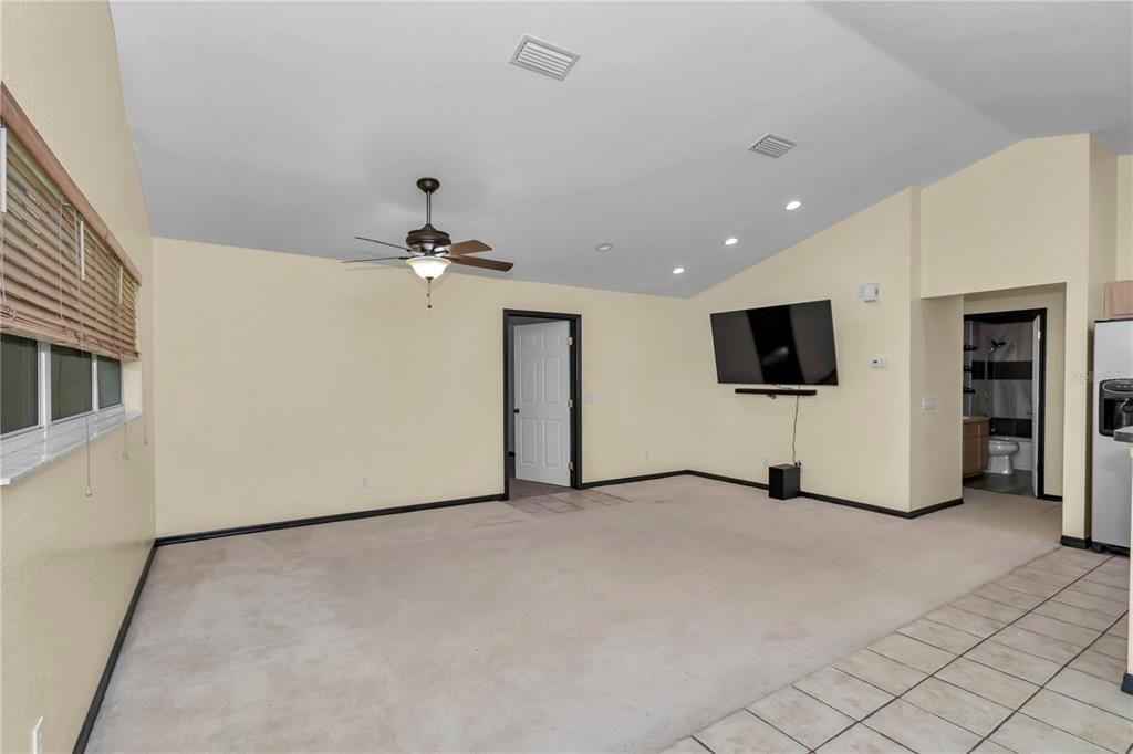 For Sale: $440,000 (3 beds, 2 baths, 1359 Square Feet)