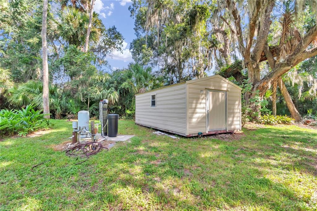 For Sale: $440,000 (3 beds, 2 baths, 1359 Square Feet)