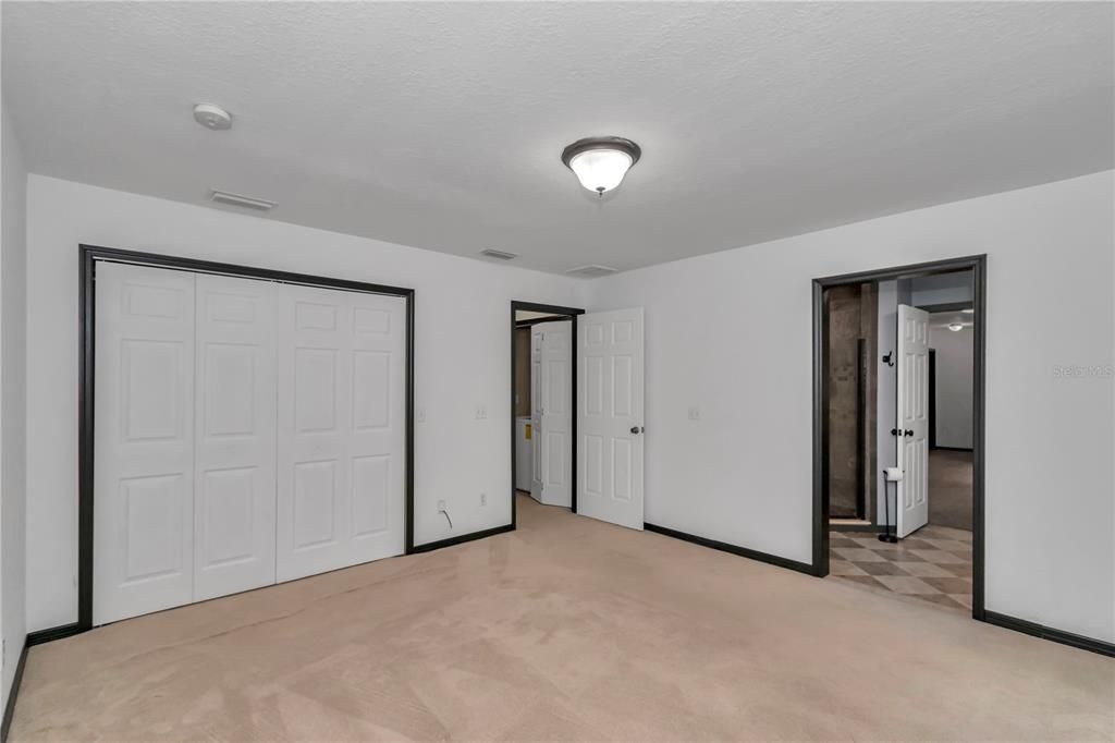 For Sale: $440,000 (3 beds, 2 baths, 1359 Square Feet)
