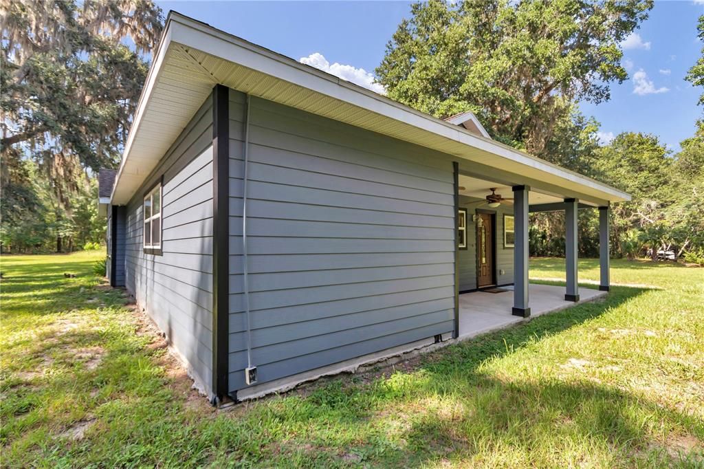 For Sale: $440,000 (3 beds, 2 baths, 1359 Square Feet)