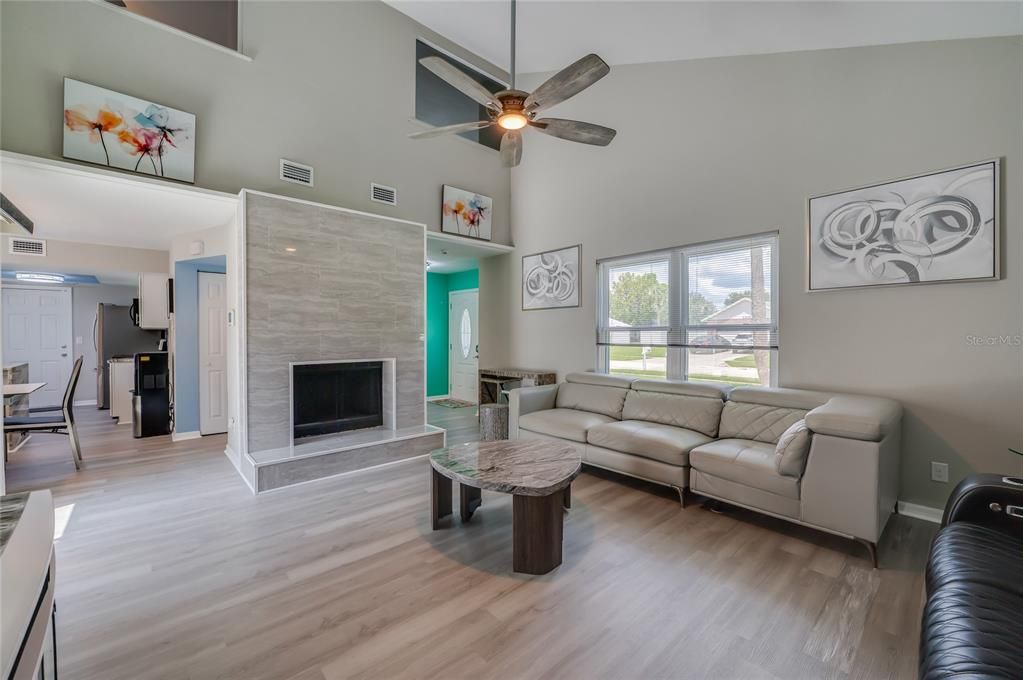 For Sale: $329,000 (3 beds, 2 baths, 1308 Square Feet)