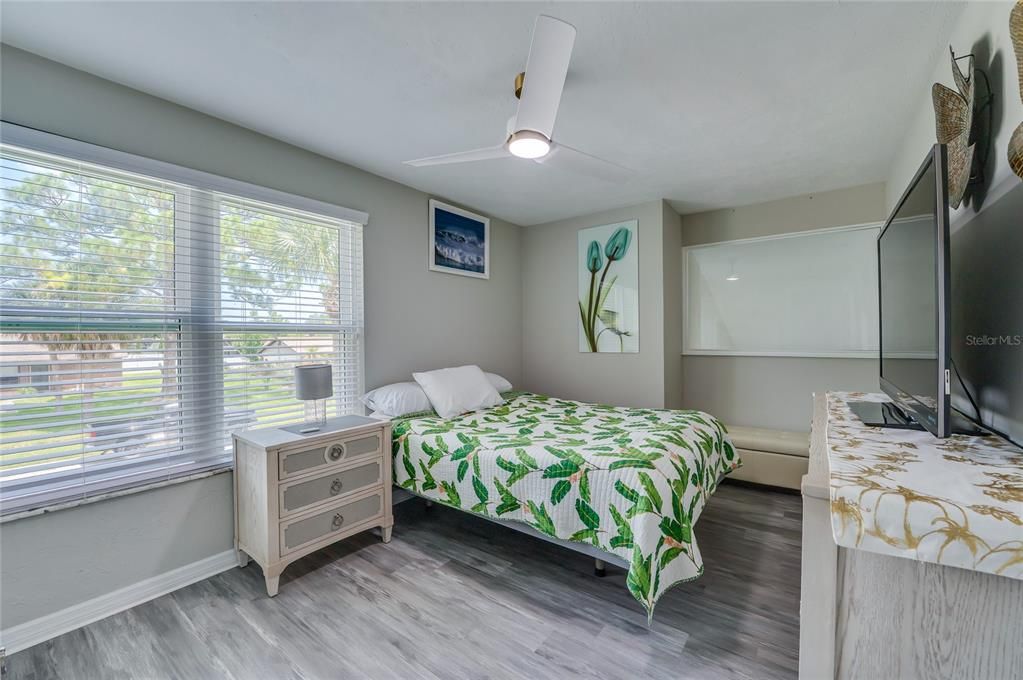 For Sale: $329,000 (3 beds, 2 baths, 1308 Square Feet)