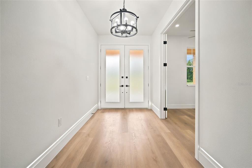 На продажу: $579,999 (4 спален, 3 ванн, 3110 Квадратных фут)