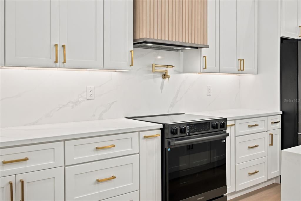 На продажу: $579,999 (4 спален, 3 ванн, 3110 Квадратных фут)