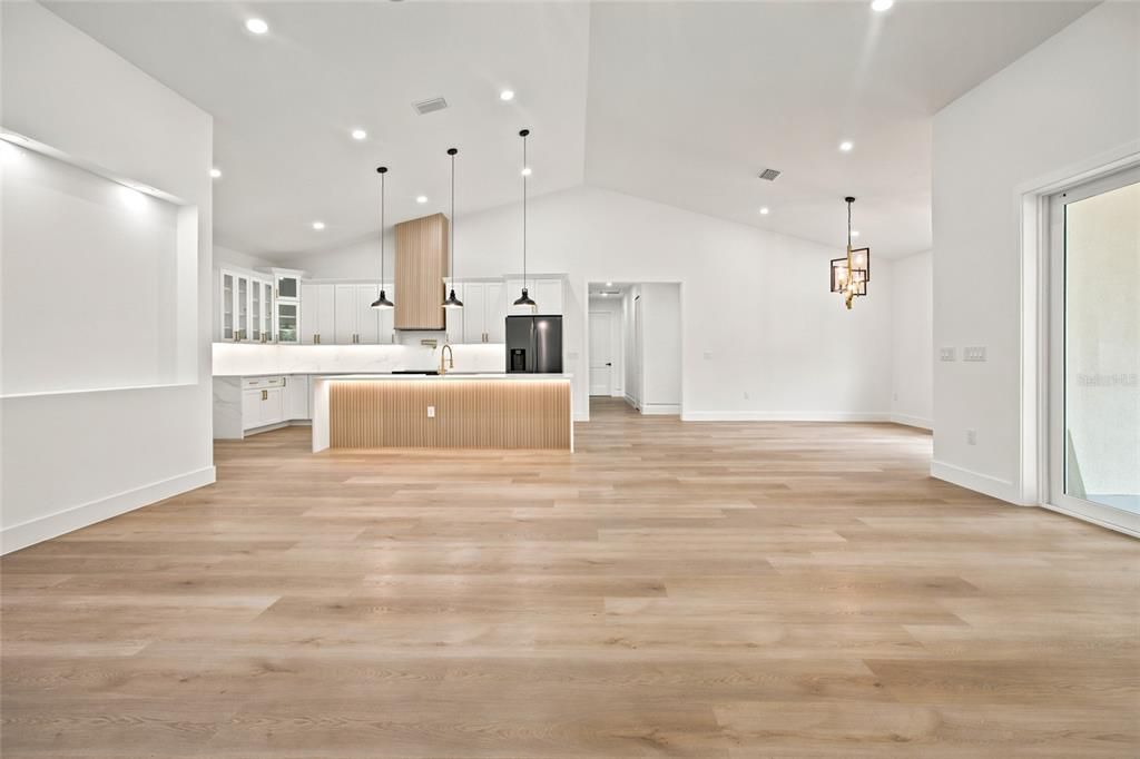 На продажу: $579,999 (4 спален, 3 ванн, 3110 Квадратных фут)