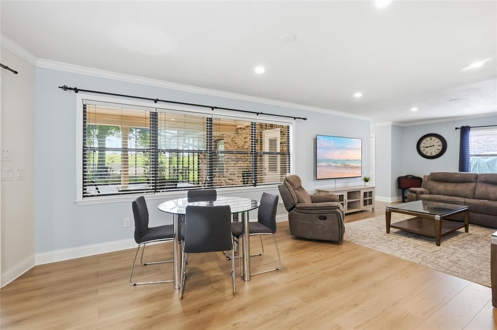 For Sale: $400,000 (3 beds, 2 baths, 2101 Square Feet)