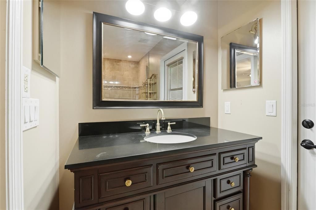 For Sale: $400,000 (3 beds, 2 baths, 2101 Square Feet)