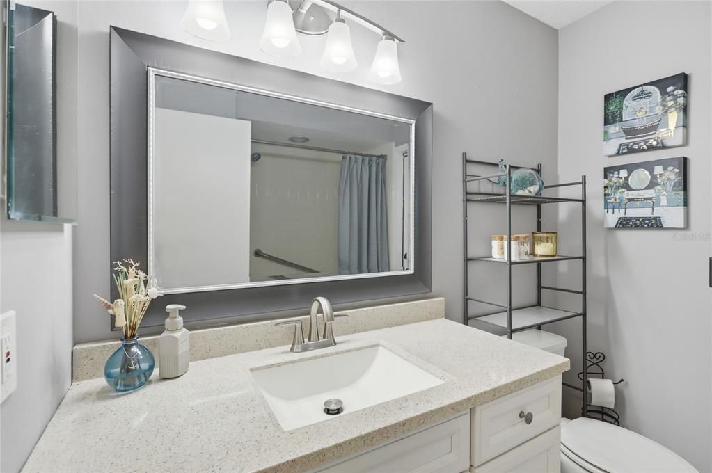 For Sale: $400,000 (3 beds, 2 baths, 2101 Square Feet)