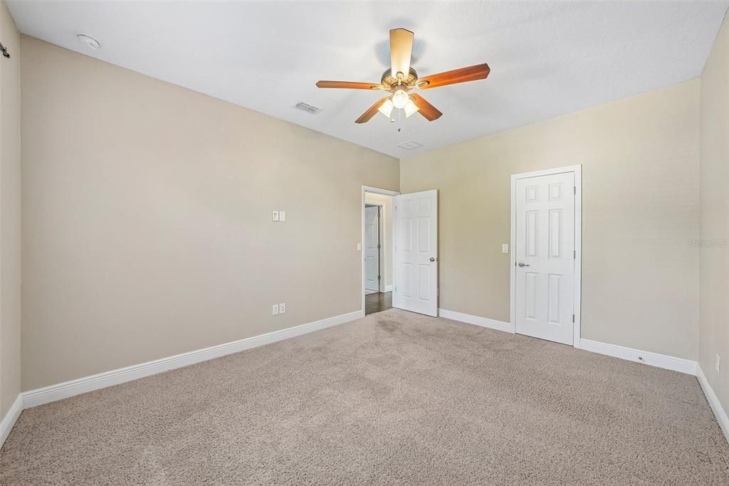 For Sale: $1,197,000 (7 beds, 4 baths, 4742 Square Feet)
