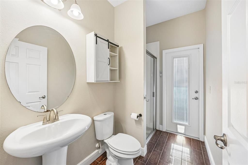 For Sale: $1,197,000 (7 beds, 4 baths, 4742 Square Feet)