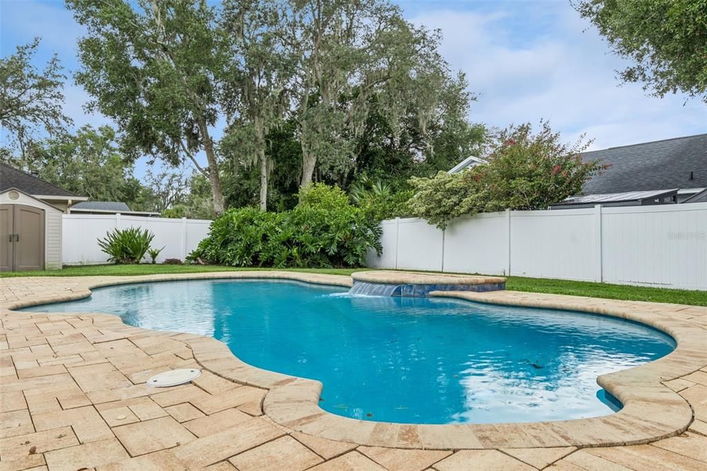 For Sale: $465,000 (3 beds, 2 baths, 1566 Square Feet)