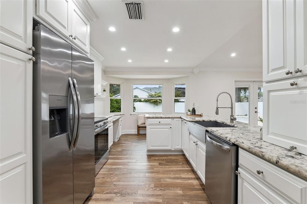 For Sale: $465,000 (3 beds, 2 baths, 1566 Square Feet)