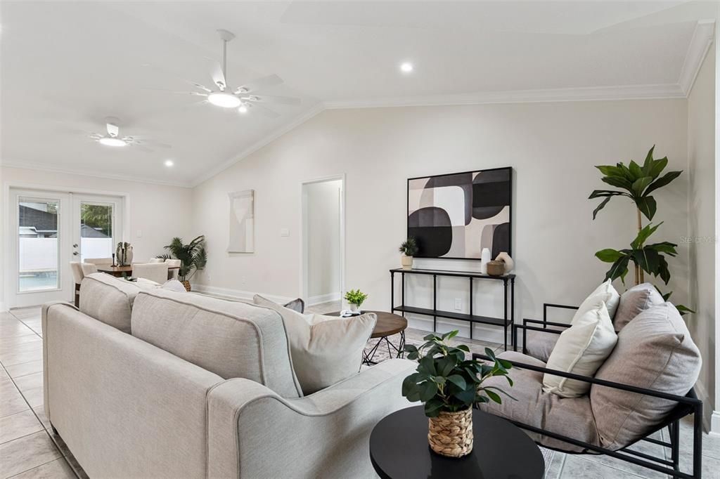 For Sale: $465,000 (3 beds, 2 baths, 1566 Square Feet)