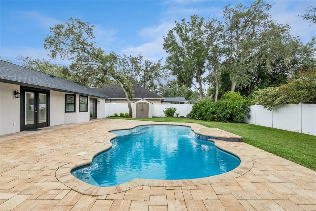 For Sale: $465,000 (3 beds, 2 baths, 1566 Square Feet)