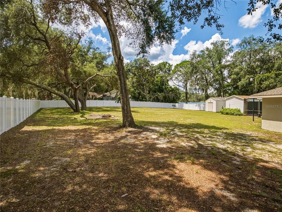 Active With Contract: $339,900 (3 beds, 2 baths, 1604 Square Feet)