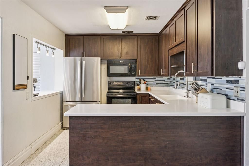 For Sale: $414,900 (3 beds, 2 baths, 1578 Square Feet)