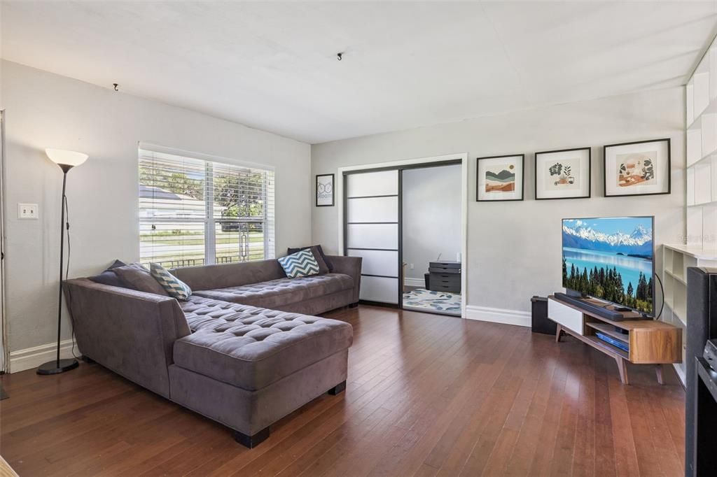 For Sale: $414,900 (3 beds, 2 baths, 1578 Square Feet)