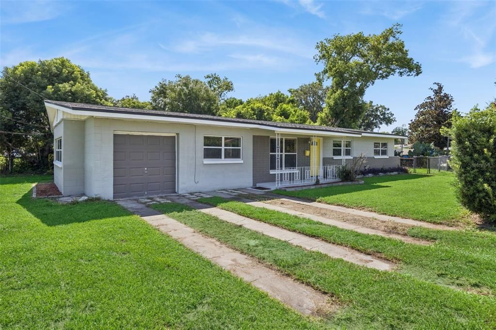 For Sale: $414,900 (3 beds, 2 baths, 1578 Square Feet)