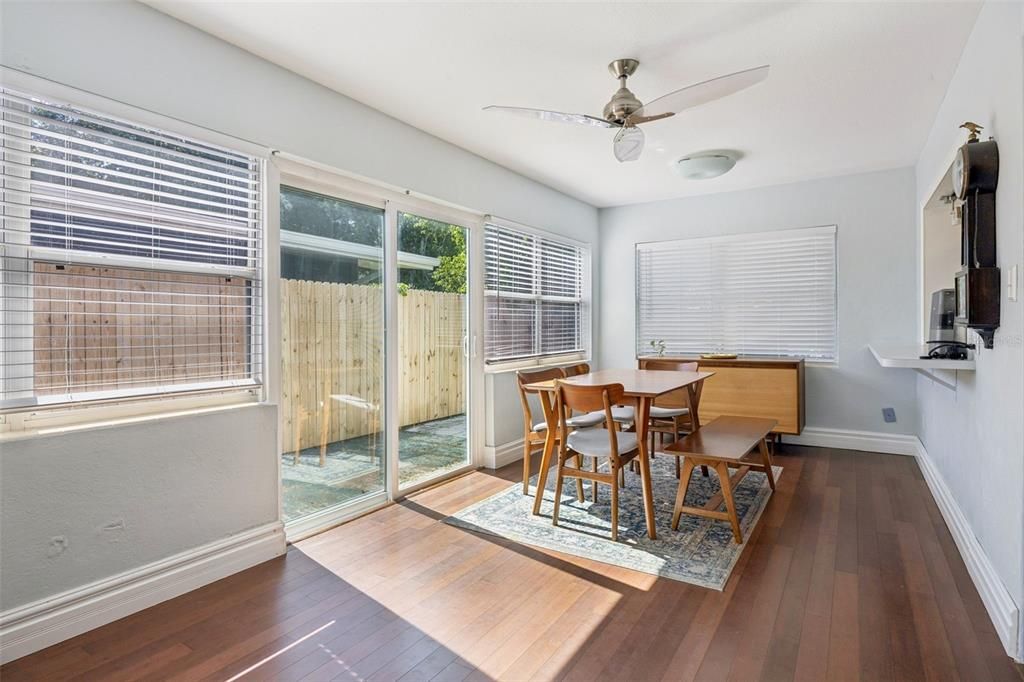 For Sale: $414,900 (3 beds, 2 baths, 1578 Square Feet)