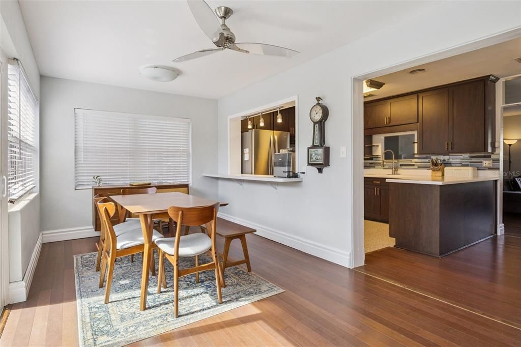 For Sale: $414,900 (3 beds, 2 baths, 1578 Square Feet)