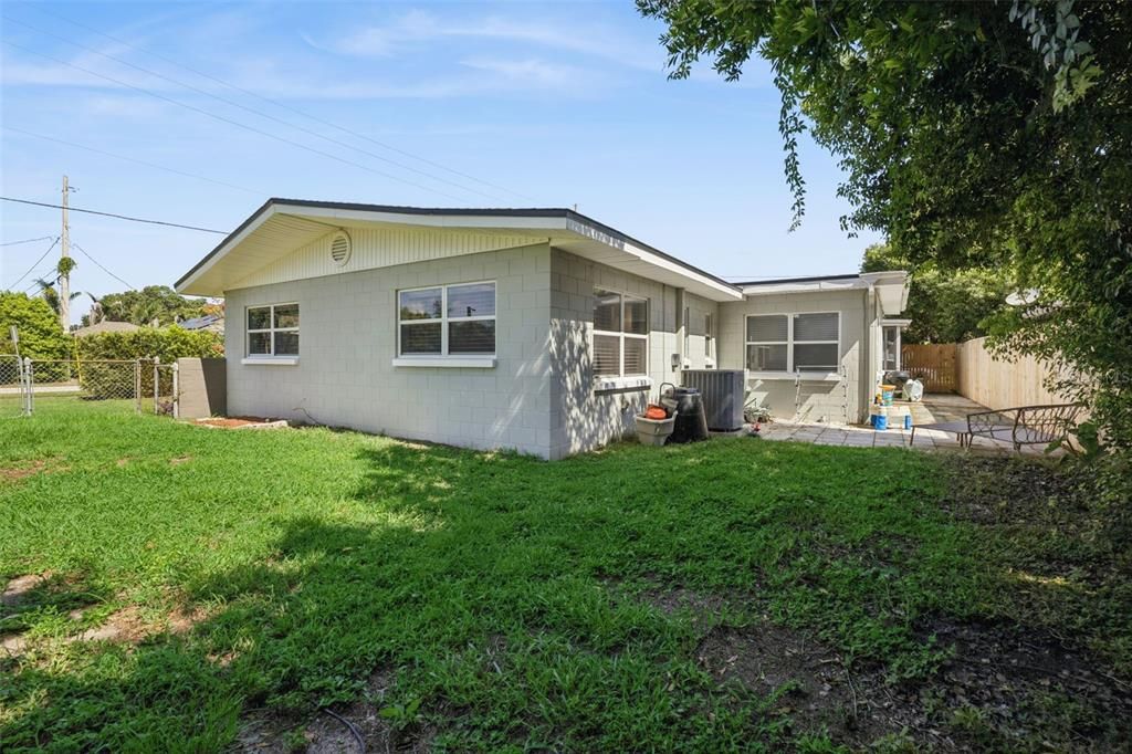 For Sale: $414,900 (3 beds, 2 baths, 1578 Square Feet)