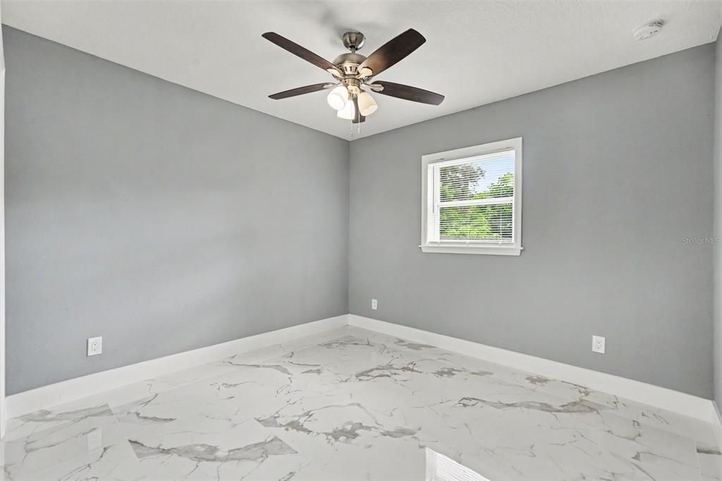 For Rent: $1,800 (3 beds, 2 baths, 1100 Square Feet)
