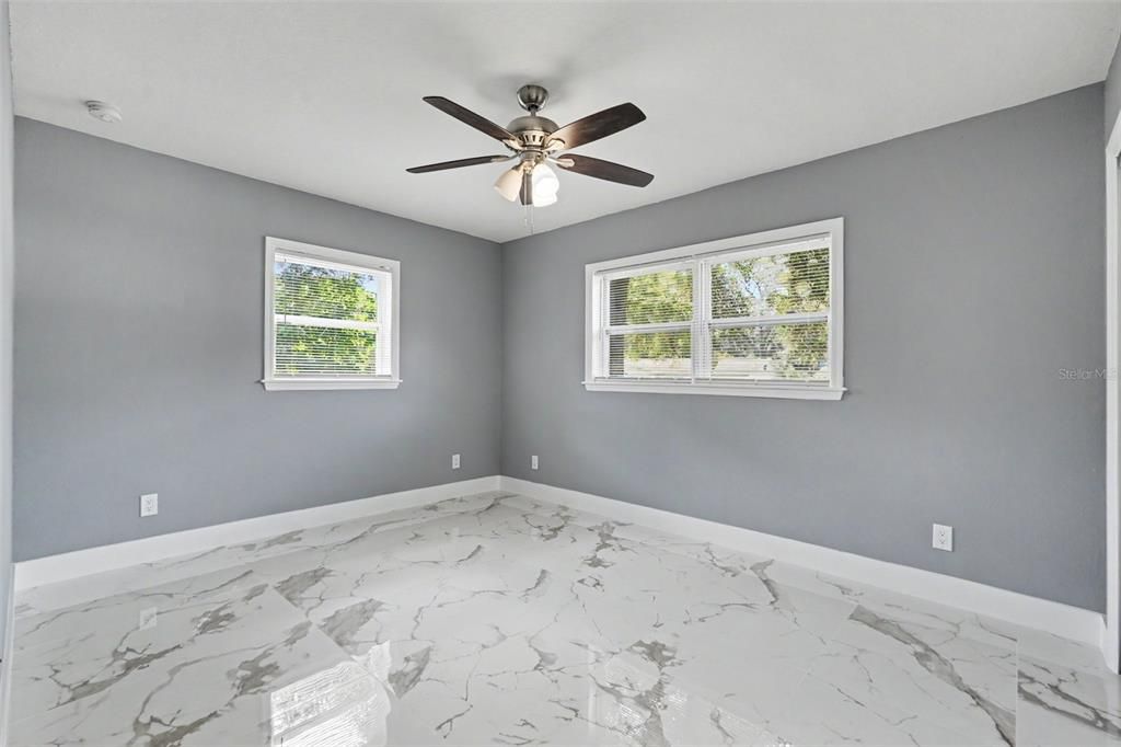 For Rent: $1,800 (3 beds, 2 baths, 1100 Square Feet)