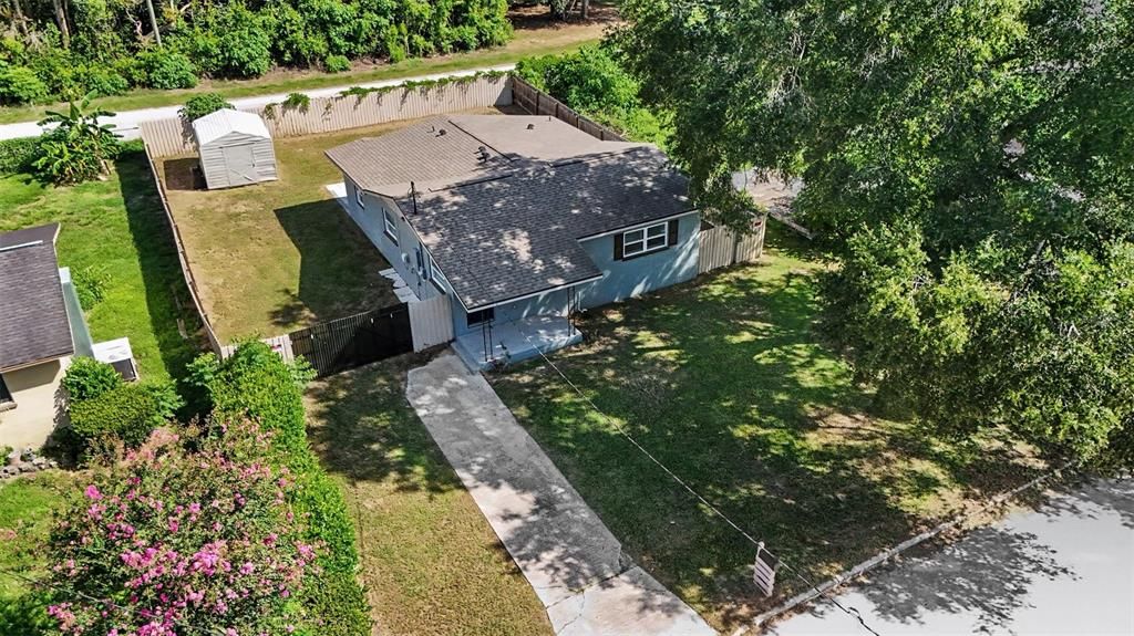 For Rent: $1,800 (3 beds, 2 baths, 1100 Square Feet)