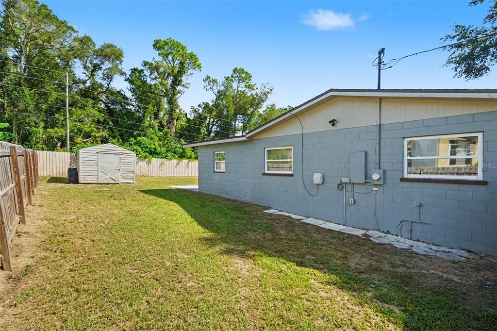 For Rent: $1,800 (3 beds, 2 baths, 1100 Square Feet)