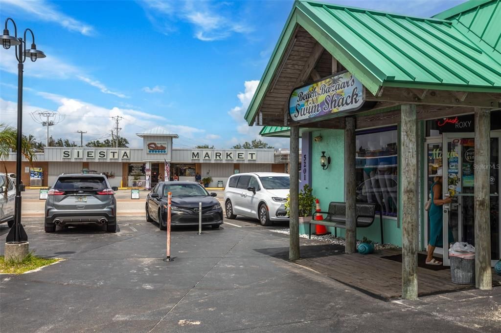 For Sale: $330,000 (3 beds, 2 baths, 1261 Square Feet)