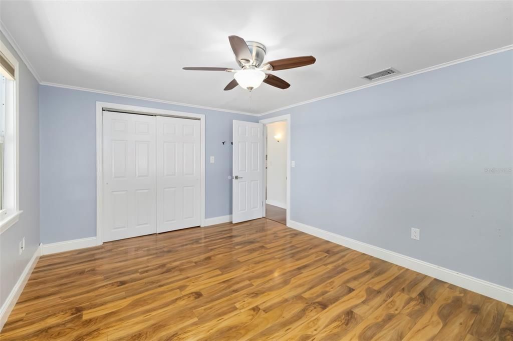 For Sale: $330,000 (3 beds, 2 baths, 1261 Square Feet)