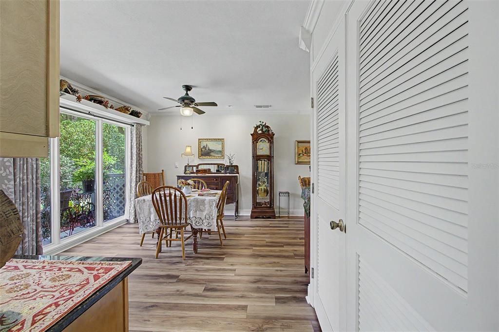For Sale: $325,000 (3 beds, 2 baths, 1939 Square Feet)